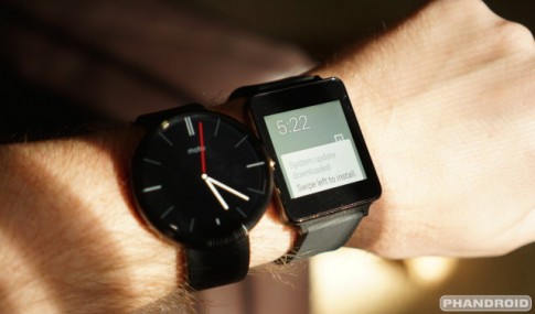 Smartwatch chạy Android Wear giờ đây có thể hoạt động với iPhone