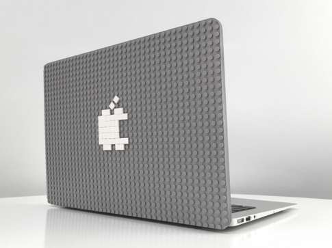 Biến MacBook thành một khối Lego siêu bự
