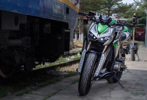 Kawasaki Z1000 với dàn áo cực chất