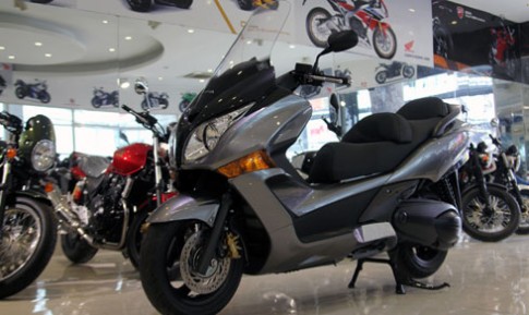 Honda Silver Wing GT600 ABS đã về Việt Nam