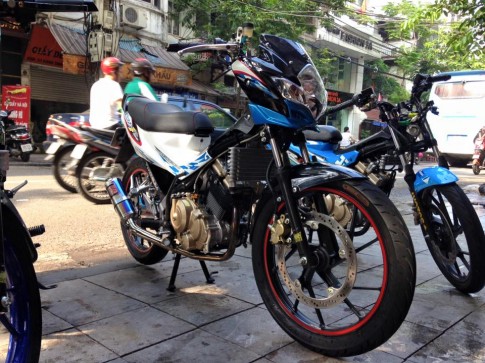Suzuki Raider phong cách tại Hà Nội