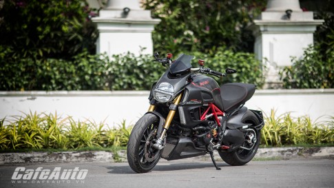 Cầm cương cảm nhận hiệu năng của mãnh thú Ducati Diavel độ Carbon