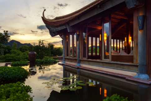 Không gian xanh mát tại Emeralda Resort Ninh Bình
