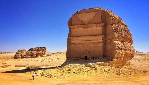 Qasr al Farid, lâu đài cô đơn giữa sa mạc