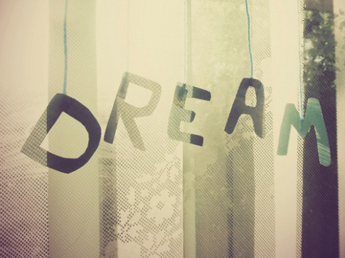 Vì cuộc đời này chỉ có một lần để sống với ước mơ...