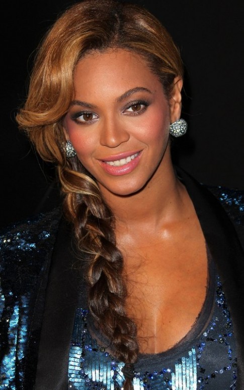 Biến hóa với mái tóc cùng Beyonce