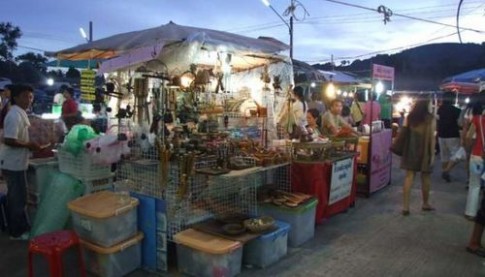Chợ đêm cuối tuần ở Phuket
