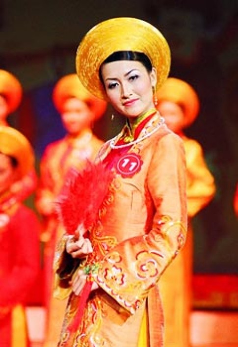 Chùm ảnh người đẹp các vùng kinh đô VN 2006