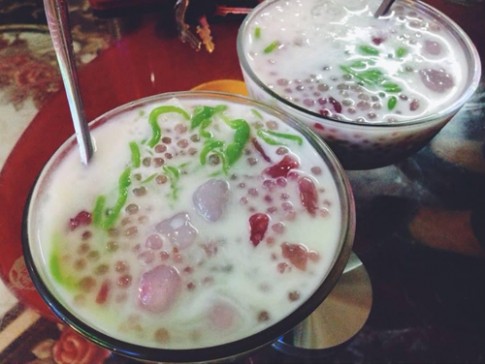 Địa chỉ ăn vặt ở 5 khu chợ nổi tiếng Hà Nội