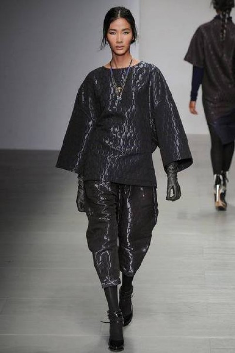 Hoàng Thùy được diễn 2 show tại London Fashion Week