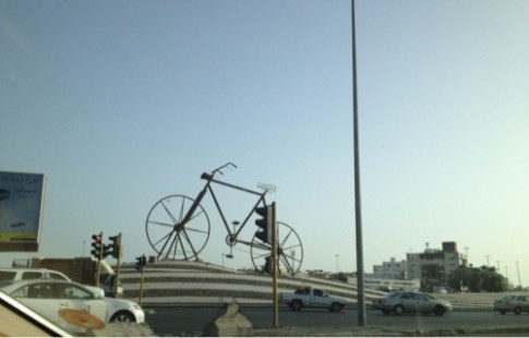 Jeddah, thành phố của những tác phẩm điêu khắc khổng lồ