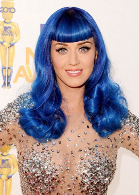 Katy Perry hóa ‘tắc kè hoa’ với các màu tóc nhuộm