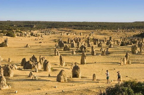 Pinnacles, sa mạc kỳ lạ ở Australia