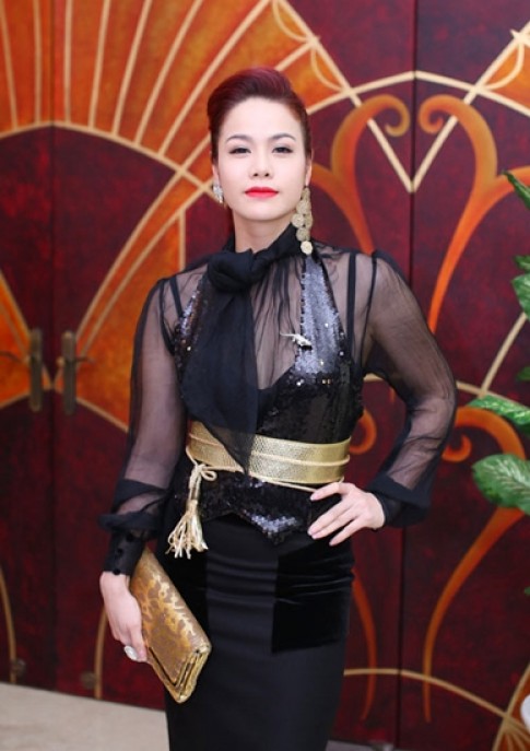 Trang phục kém tinh tế của sao Việt năm 2014 (tiếp)