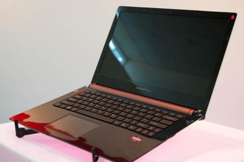 AMD ‘khoe’ laptop mỏng 18 mm