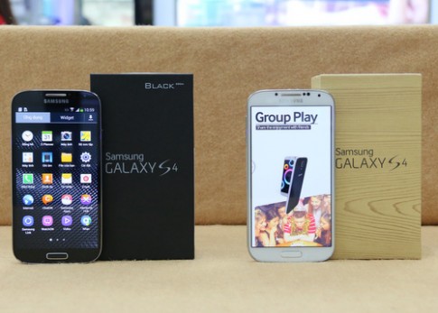 Ảnh mở hộp Galaxy S4 Black Edition