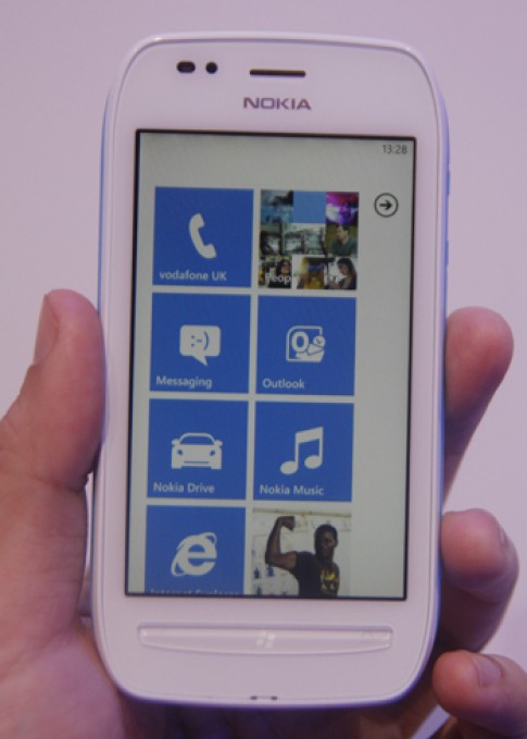 Ảnh thực tế Nokia Lumia 710