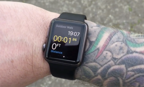 Apple Watch gặp vấn đề với tay có hình xăm