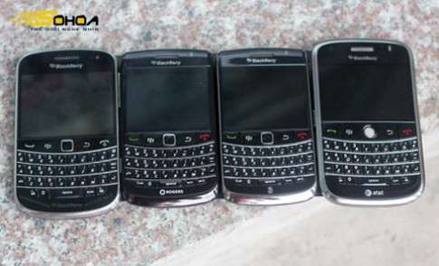Bộ tứ BlackBerry Bold ở VN đọ dáng