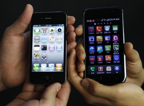 Cả Android lẫn iPhone đều thu thập vị trí người dùng
