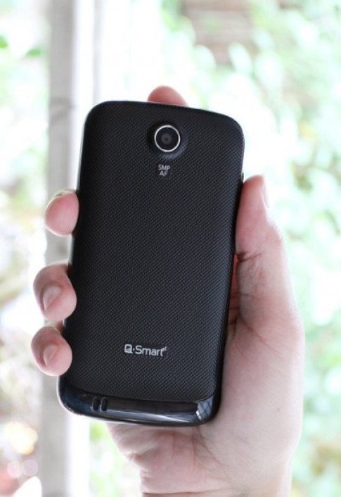 Cảm nhận smartphone Q-Smart S18