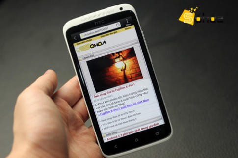 ‘Đập hộp’ HTC One X đầu tiên về VN