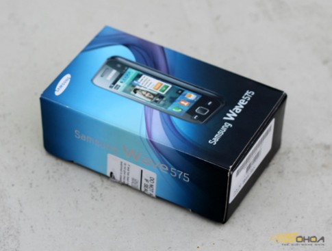 ‘Đập hộp’ Samsung Wave 575