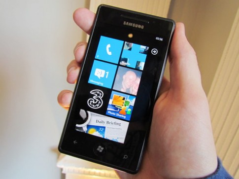 Di động Windows Phone 7 thành ‘cục gạch’ khi nâng cấp