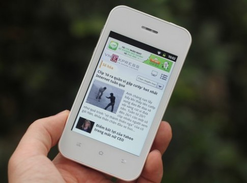 Điện thoại Android giá rẻ màn hình mịn như iPhone