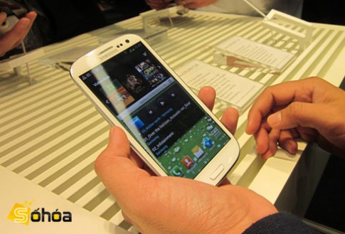 Galaxy S III bản cho Mỹ dùng RAM 2GB