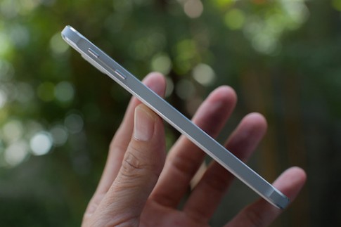 Galaxy S6 và Note 4 sẽ dùng vỏ kim loại