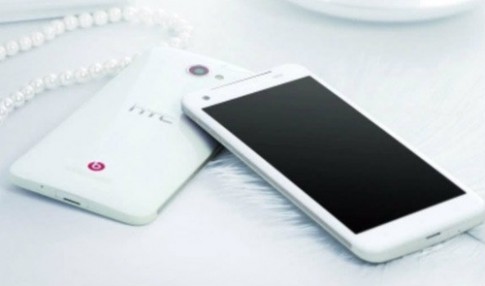 HTC Deluxe màn hình Full HD lộ diện qua hình ảnh mới