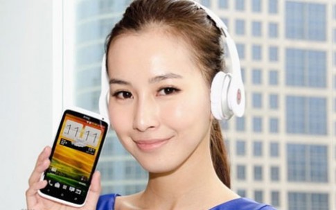 HTC One X thêm phiên bản có tai nghe Beats