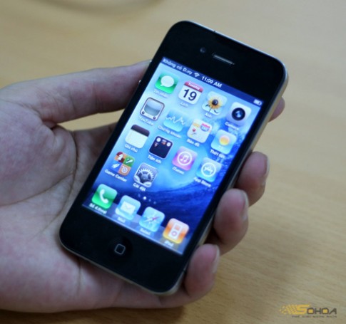 iPhone 4 xách tay giảm giá nhẹ