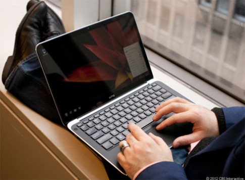 Laptop bán ra trong tháng 4/2012