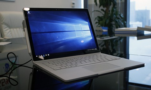 Laptop dạng lai Surface Book về Việt Nam, giá 50 triệu đồng