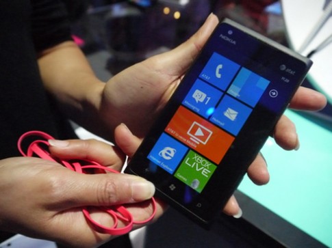 Lumia 900 bán tốt tại Mỹ