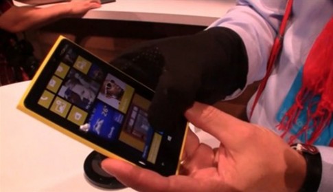 Lumia 920 – smartphone được mong đợi dịp cuối năm