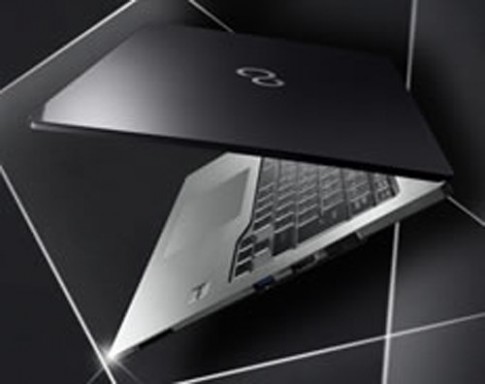 Màn hình MacBook Pro Retina ‘lép vế’ trước laptop mới của Fujitsu