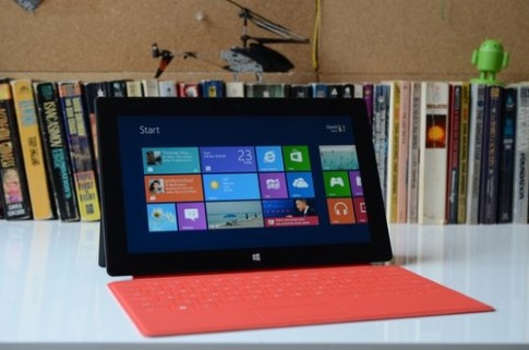 Microsoft Surface RT giảm nửa giá cho học sinh, sinh viên