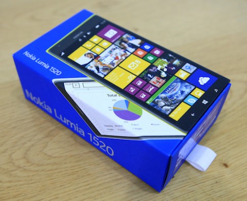 Mở hộp Nokia Lumia 1520 - Windows Phone lõi tứ đầu tiên