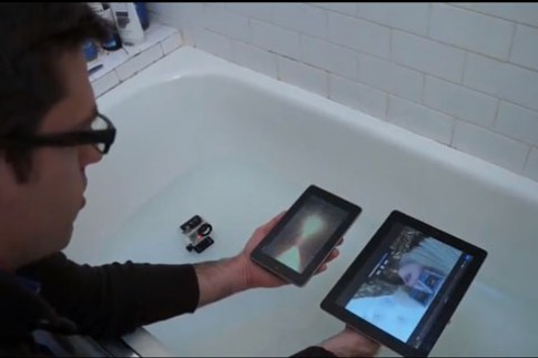 Nexus 7 và iPad 2012 đọ độ bền