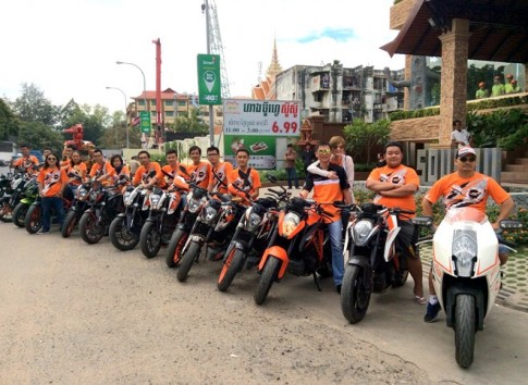 Những người mê dòng xe KTM tại Sài Gòn