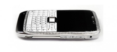 Nokia E71 kim cương hơn 170 triệu đồng