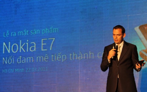 Nokia giới thiệu E7 tại Việt Nam