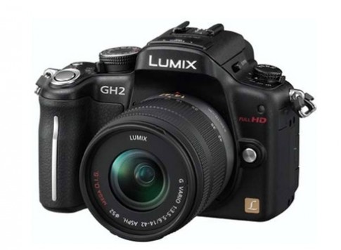 Panasonic GH2 và Nikon P7000 nâng cấp firmware