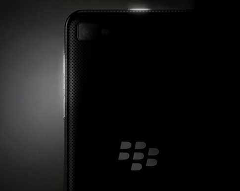 RIM hé lộ hình ảnh điện thoại BlackBerry 10