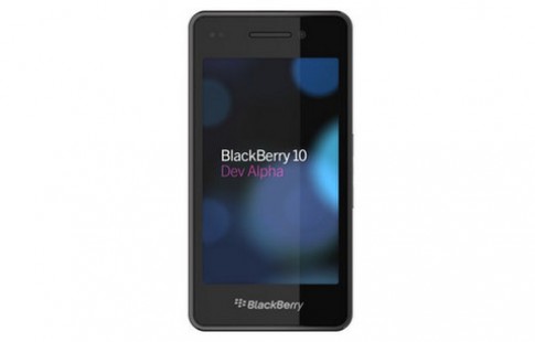 RIM không từ bỏ phím QWERTY cứng trên BlackBerry 10