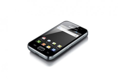 Samsung Galaxy Ace giống iPhone 4