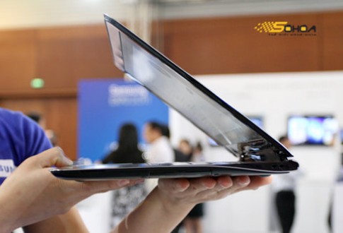 Samsung Series 9 giá 34,9 triệu tại VN